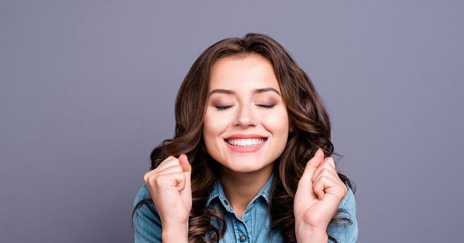 Нов месец нов късмет нови възможности  Свързваме месец май с уханието