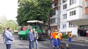 Започна асфалтирането на улиците с подменени водопроводи в Свищов