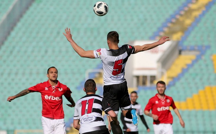 Пореден клуб иска прекратяване на Втора лига