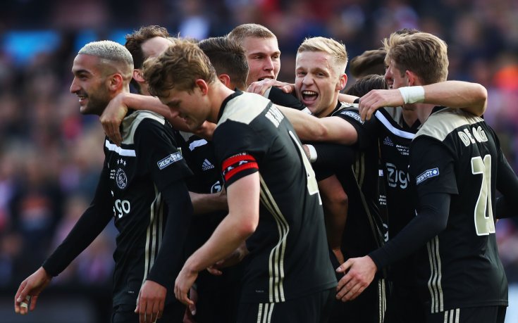 Барса се огледа в трима от Аякс