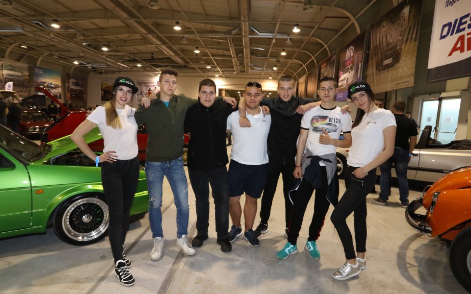 Здравейте, приятели на Gong.bg и Фолксваген. След изминалия през този