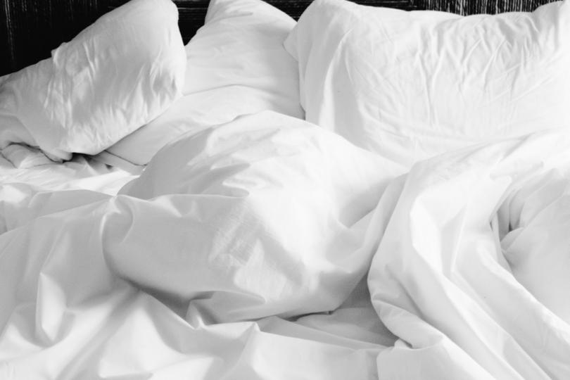 <p><strong>Рекорд по безсъние</strong></p>

<p>През декември 1963 г. американецът Ранди Гарднър поставя рекорд за най-дълъг период без сън. Гарднър е успял да стои буден 11 дни.</p>