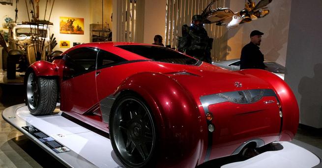 Автомобилният музей Petersen в Лос Анджелис Калифорния представи уникална изложбена