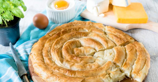 Едва ли има по българско и традиционно ястие от баницата Тя