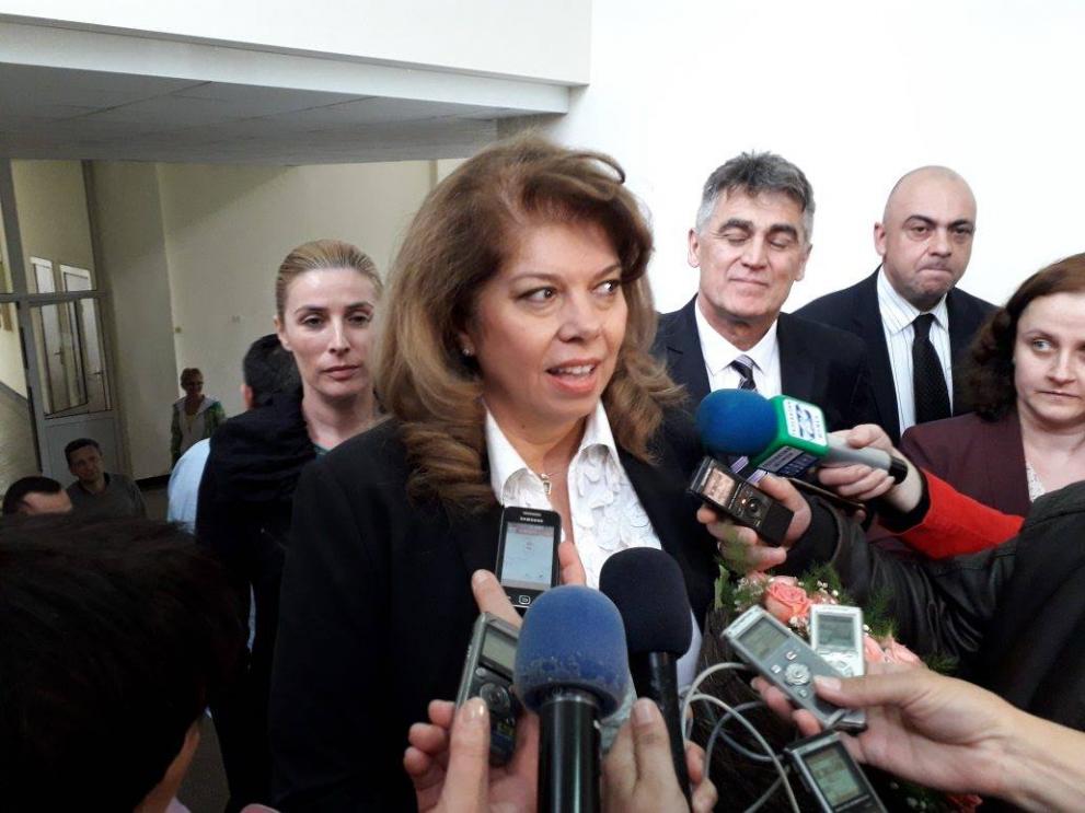 Вицепрезидентът е на посещение в Шуменския университет.
