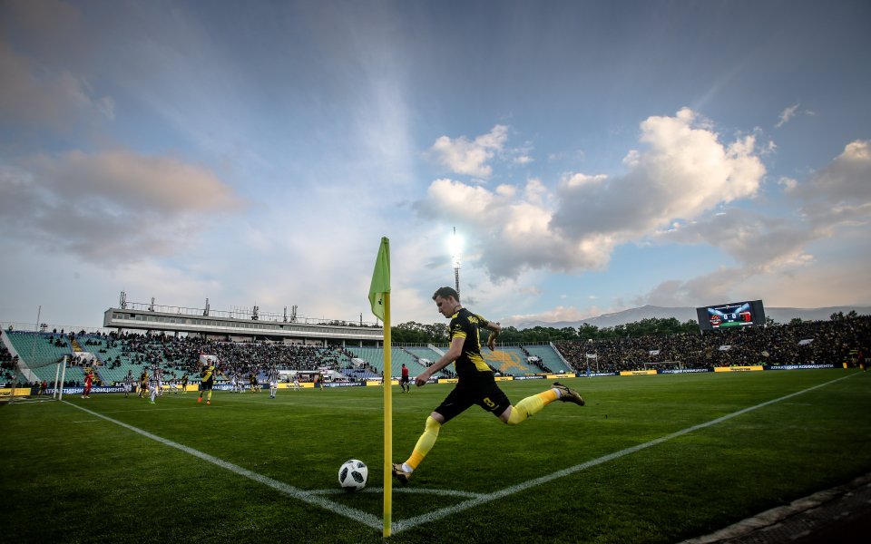 Част от водещите футболисти на Ботев Пловдив използваха социалните мрежи