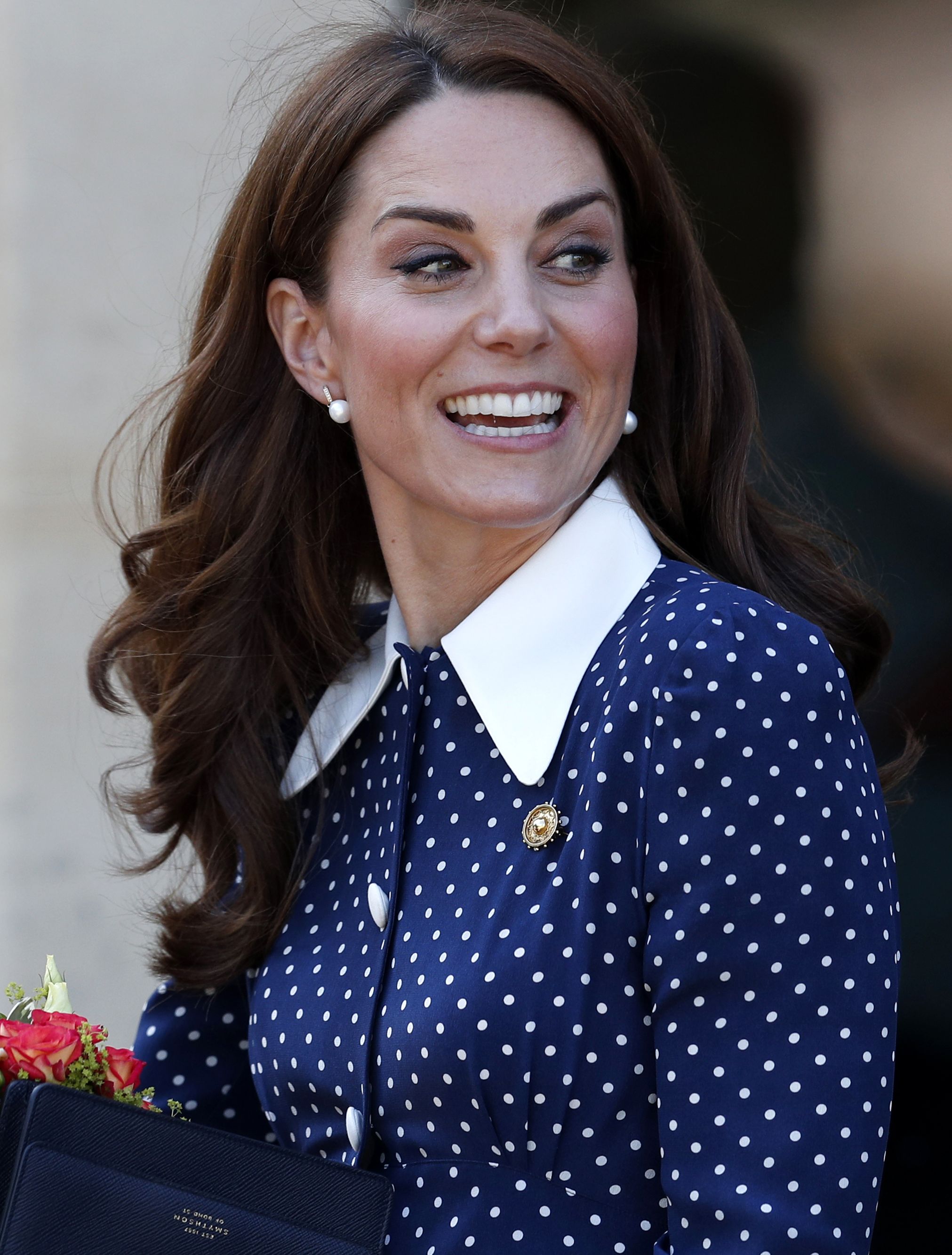 Херцогинята на Кеймбридж с ефирна рокля, носена и през ноември миналата година