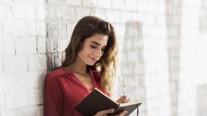 жена книга писане