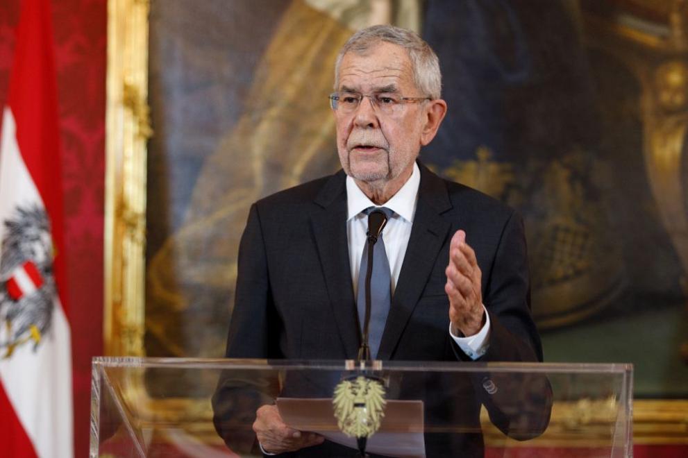Австрийският президент Александър Ван дер Белен изрази съжаление за решението