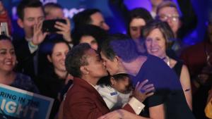 В Чикаго където по неофициални данни живеят между 150 000