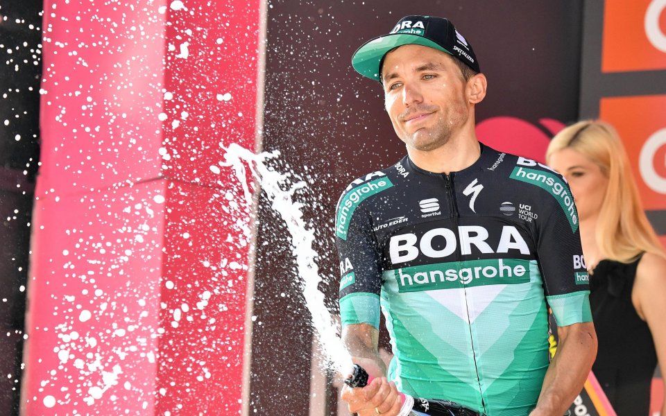 Изненадващ победител в първия планински етап от Джирото