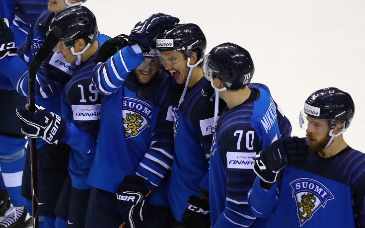 Финландия детронира шампиона Швеция на Световното по хокей
