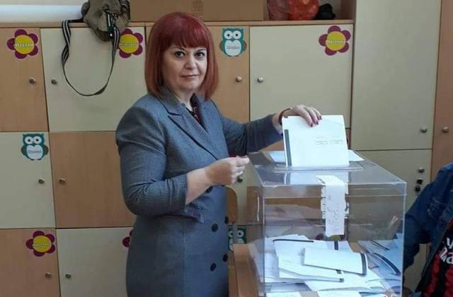 Гергана Микова избори