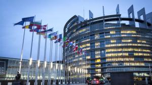 Делегираните пълномощия на заместник председателката на Европейския парламент Ева Кайли срещу