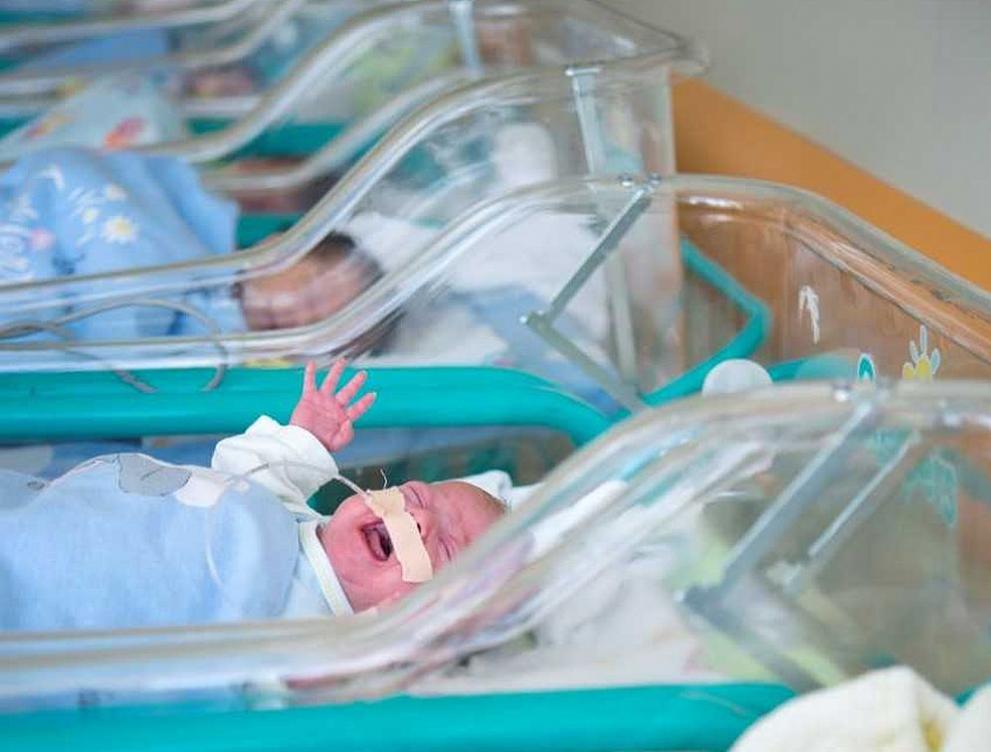  недоносени деца 