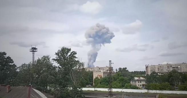 Взривове отекнаха в завод за производството на експлозиви в град