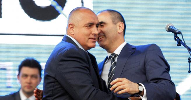 България Политолог Ако Цветанов направи партия той е обречен Какво