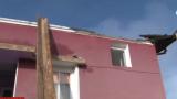  Гръмотевици оставиха къща без покрив в Казанлък 