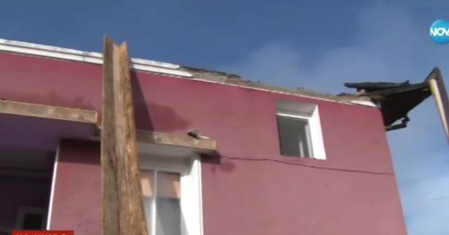 България Гръмотевици оставиха къща без покрив в Казанлък Вследствие на