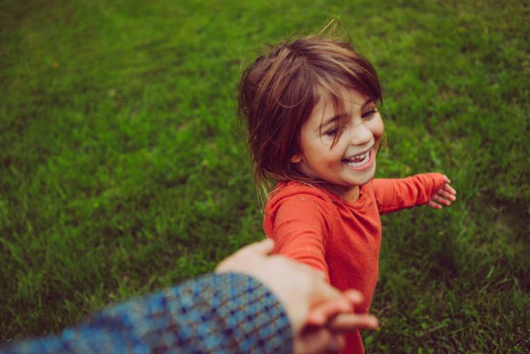  Детето Близнаци  <br> За него смяната е равна на живот! Няма нищо по-хубаво от социализирането в детската градина, на площадката и на всички места, където има разнородни хора и случки. Вербалното другарство, четенето и усвояването на нова информация са основни за този знак. Всяко дете има личен ход на развиване и порастване – въпреки всичко, не забравяйте да четете детски книги, да разказвате истории...и да отговаряте на всевъзможни въпроси! 