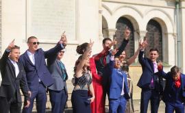  <p>Частен бизнес и <strong>заплата в евро</strong> измежду <strong>желанията </strong>на<strong> абитуриентите</strong></p> 