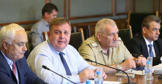 Според министъра на отбраната Красимир Каракачанов 2 млрд лева е