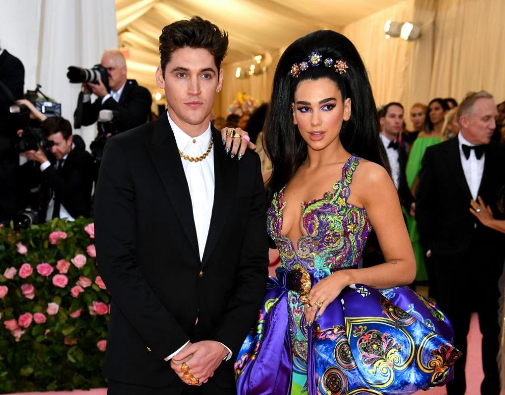  Певицата Дуа Липа се е разделила с приятеля си, модела Айзък Карю 