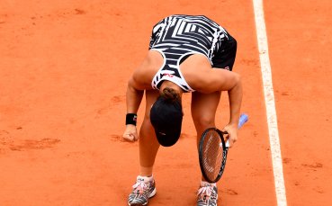 Австралийката Ашли Барти и чехкинята Маркета Вондрушова ще играят във