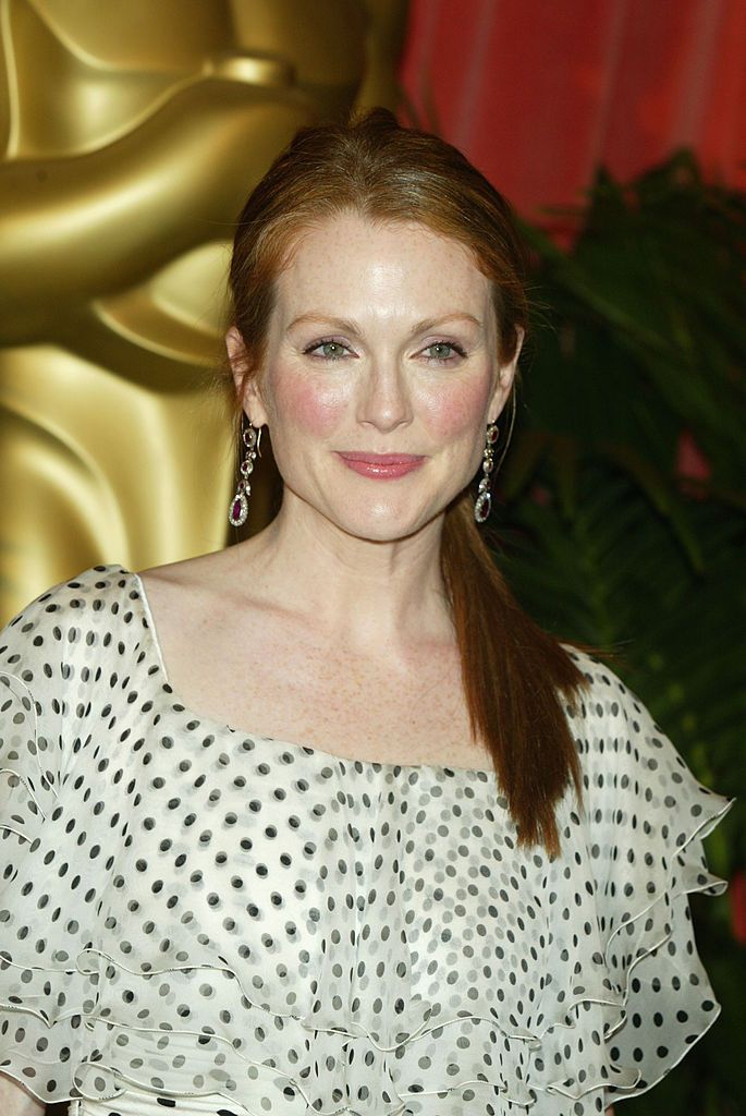 Джулиан Мур през 2003 г.