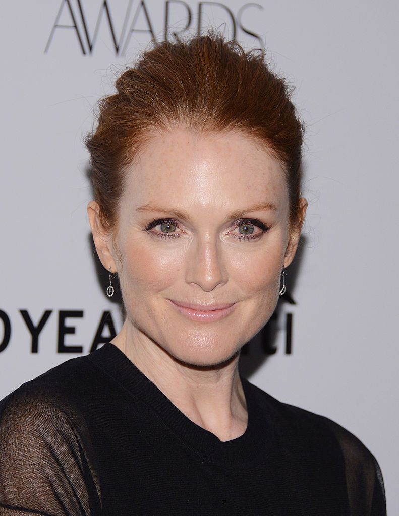 Джулиан Мур през 2012 г.