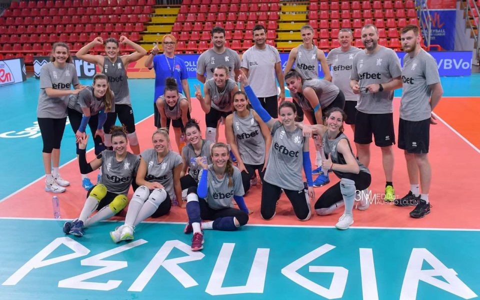 Женският национален отбор по волейбол с първа тренировка в Перуджа