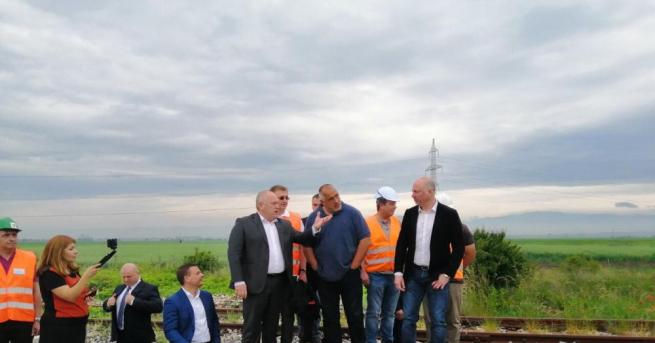 Нова железопътна отсечка ще скъси времето за пътуване между София