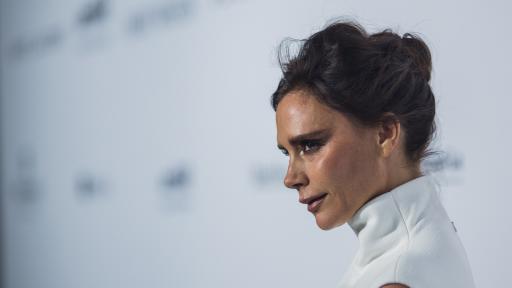  Скандал в обществените мрежи, алчна ли е Виктория Бекъм 