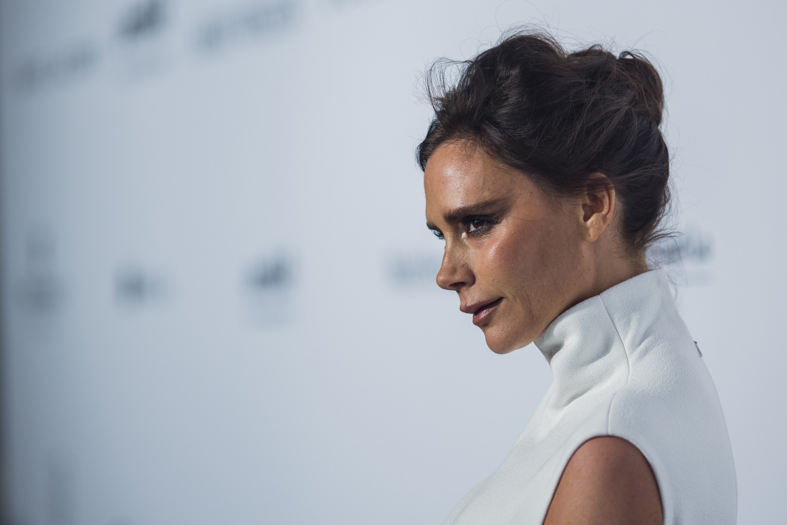 От „Spice Girl“ до модна икона: Виктория Бекъм с признание за успехите и провалите си и защо никога не се усмихва