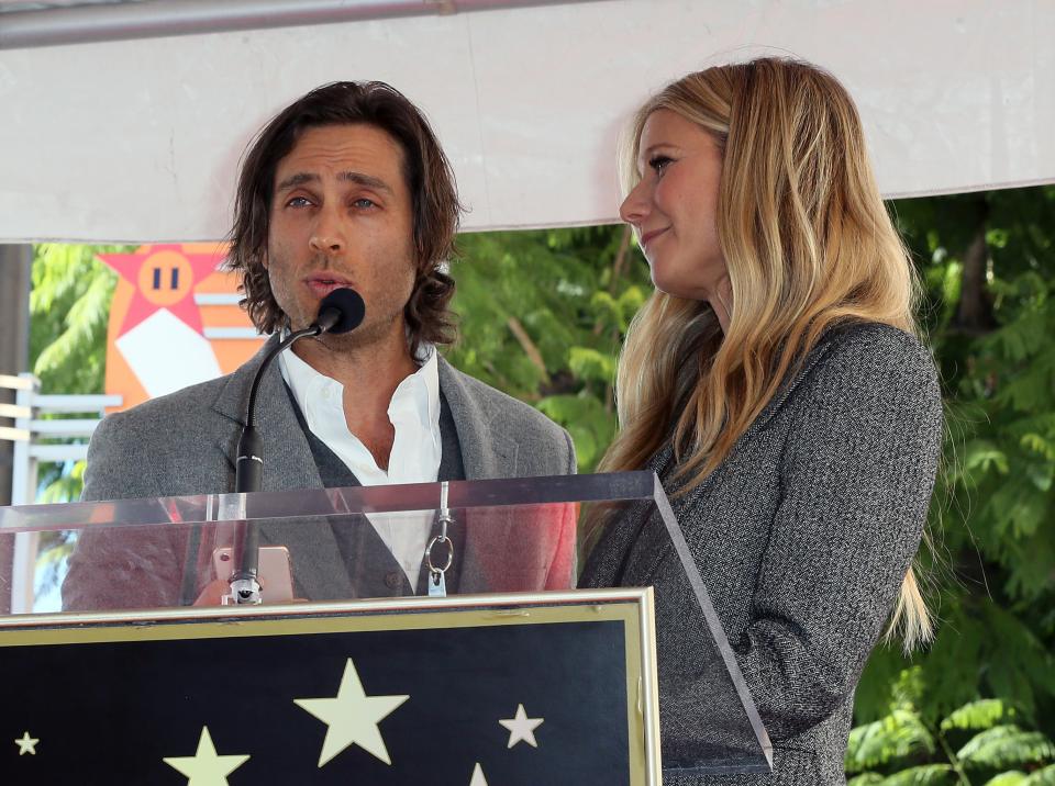  Гуинет Полтроу и Брад Фалчук 