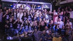 Диви и щастливи