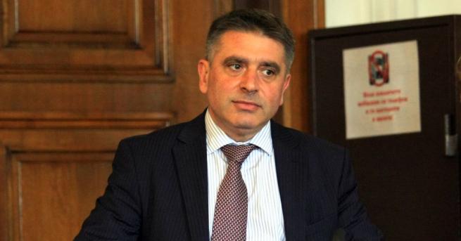 Правосъдният министър Данаил Кирилов ще подаде оставка ако механизмът за