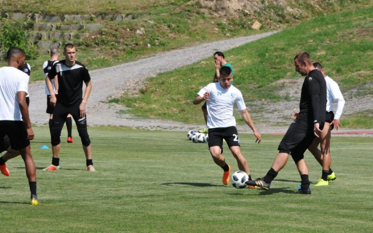 Берое замина за изследвания и лагер в Банско