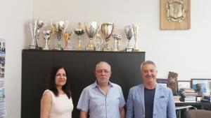 Среща Монтана