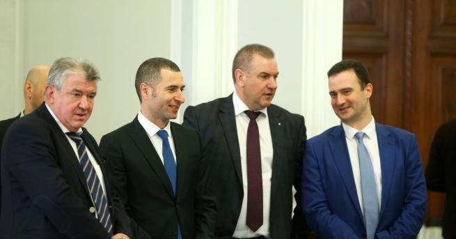 България Изпълнителният директор на НЕК подаде оставка Петър Илиев е