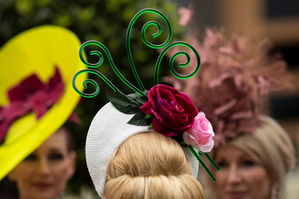 Причудливите и красиви шапки на Royal Ascot