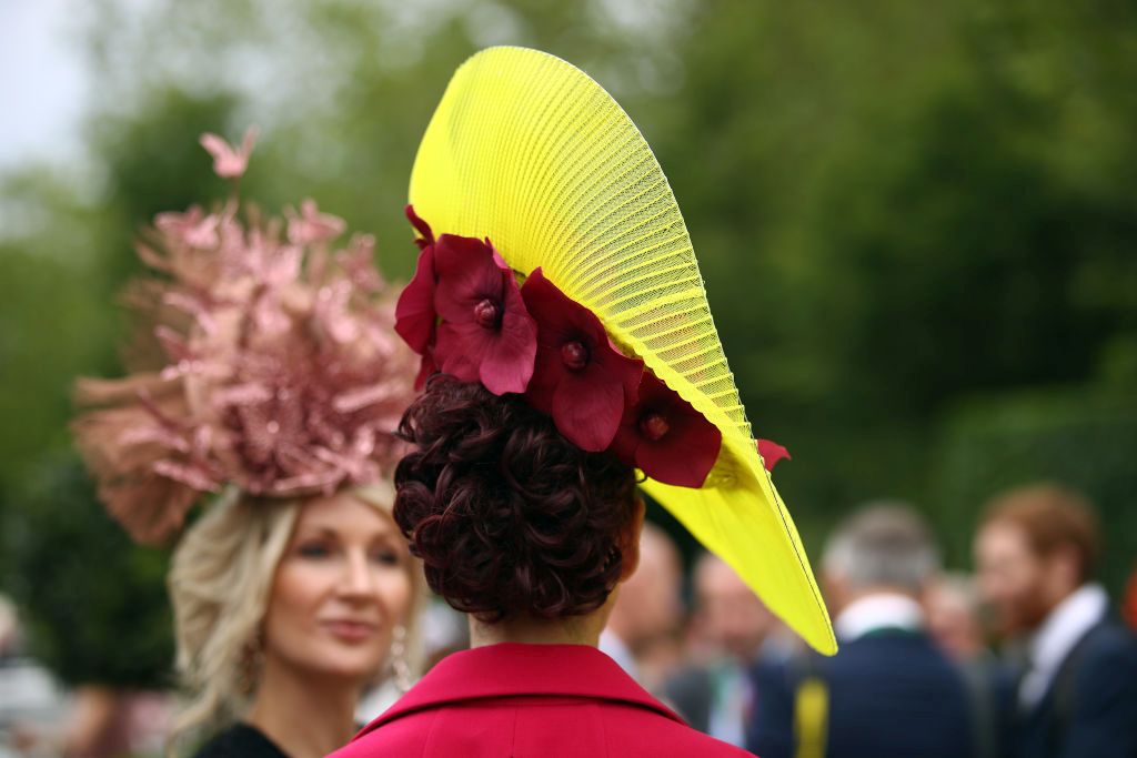 Причудливите и красиви шапки на Royal Ascot
