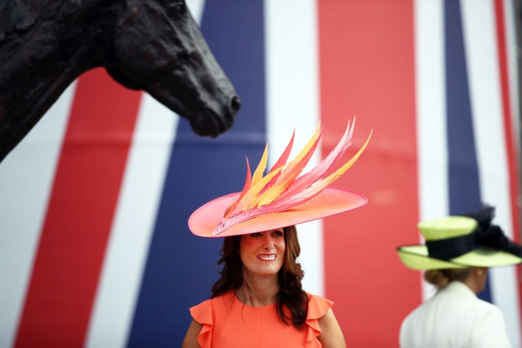 Причудливите и красиви шапки на Royal Ascot