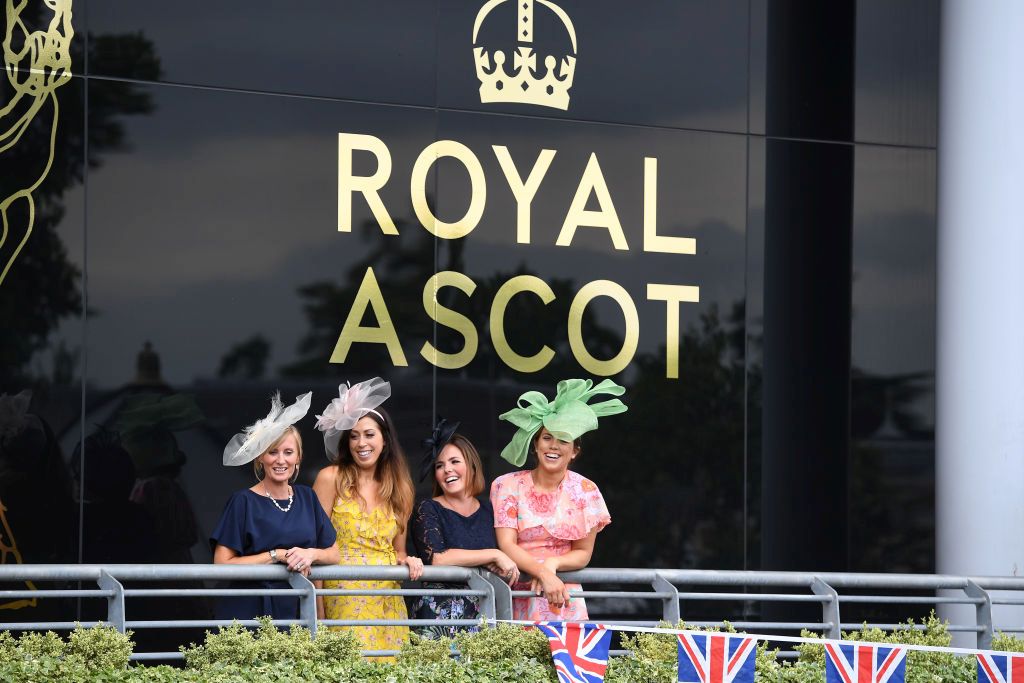 Причудливите и красиви шапки на Royal Ascot