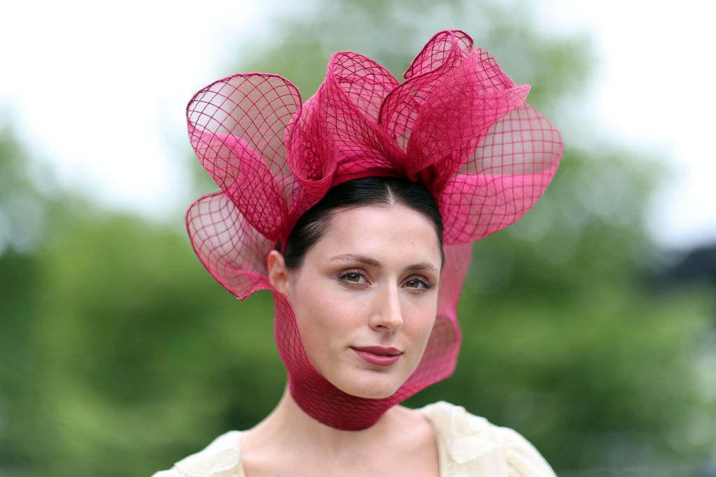 Причудливите и красиви шапки на Royal Ascot