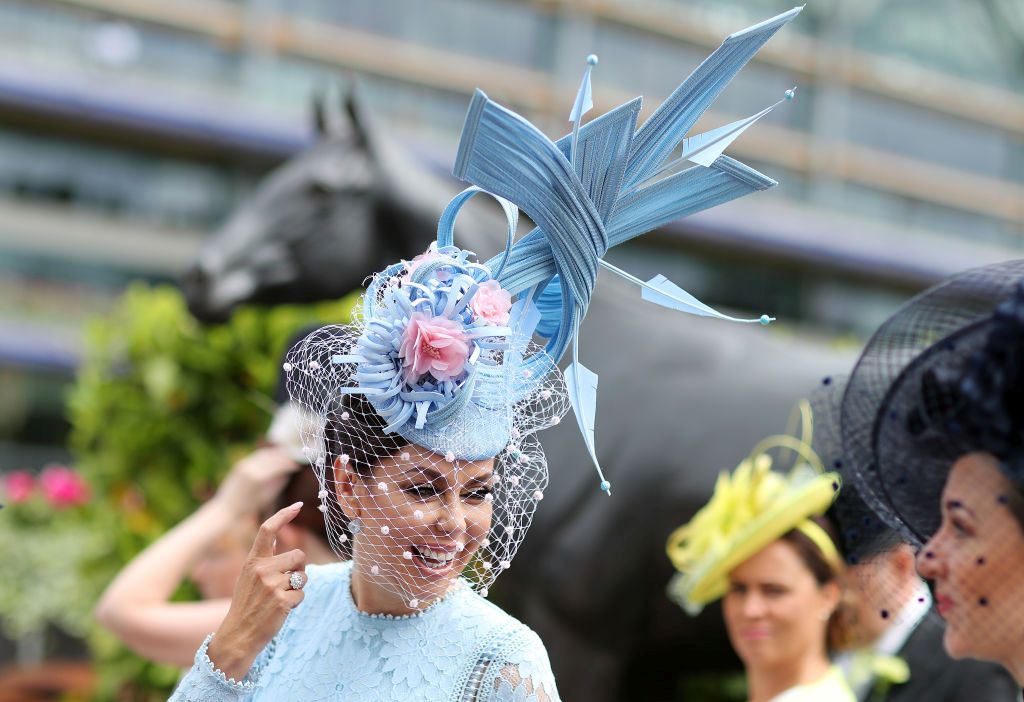 Причудливите и красиви шапки на Royal Ascot