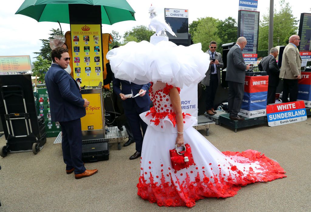 Причудливите и красиви шапки на Royal Ascot
