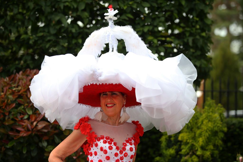 Причудливите и красиви шапки на Royal Ascot