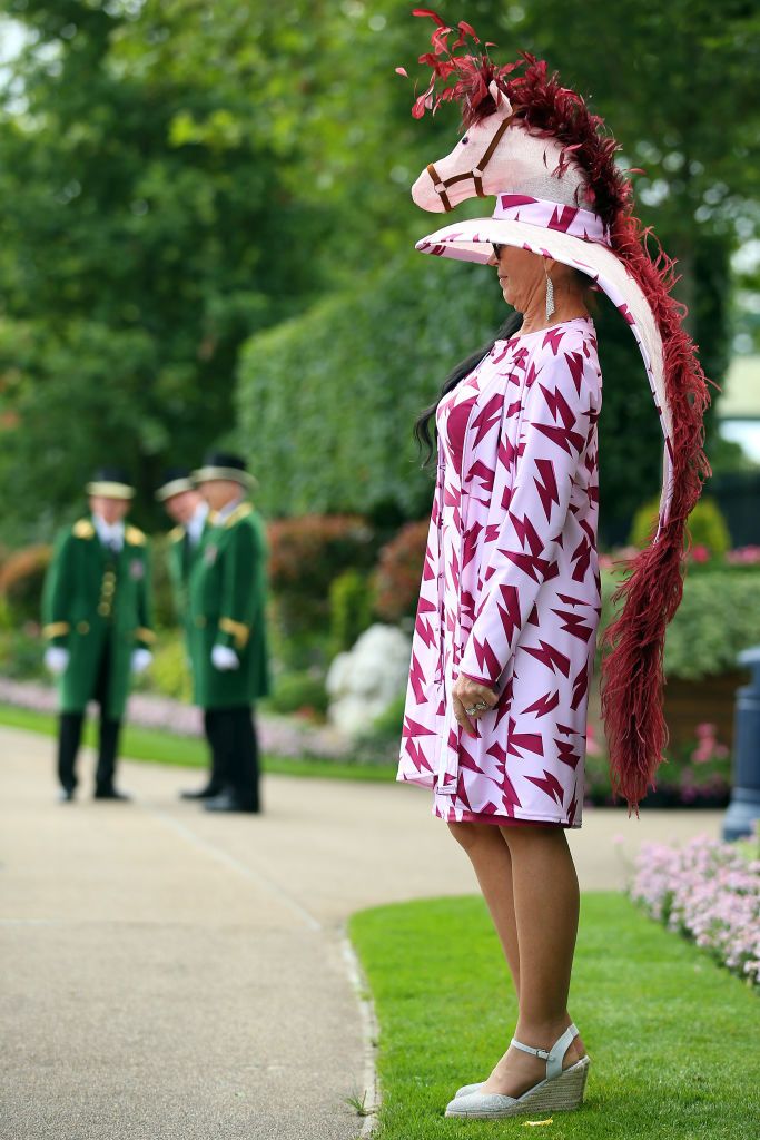 Причудливите и красиви шапки на Royal Ascot