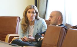  Николина Ангелкова 